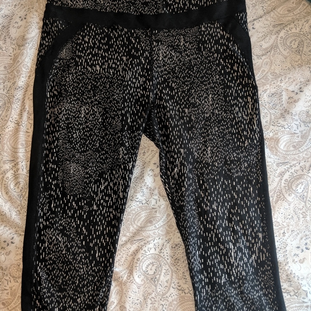 Fabletics Capris